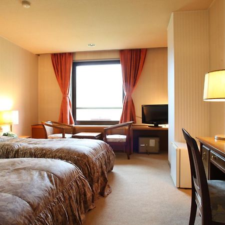โฮเต็ล ชิกะ ซันแวลลี Hotel ยามาโนะอุจิ ภายนอก รูปภาพ
